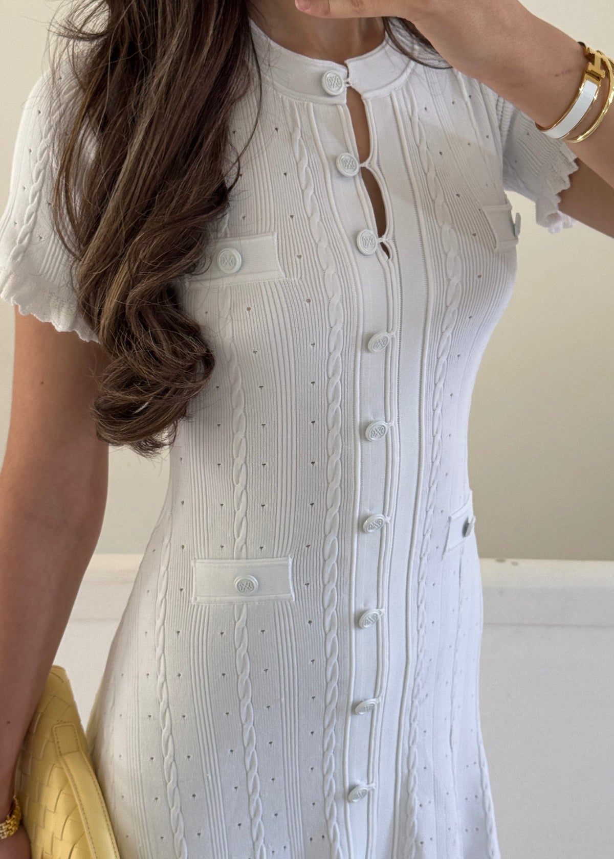 Valentina Damen Strick-Midikleid mit Knopfleiste Weiß
